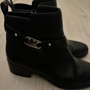 Michael Kors Chelsea boots